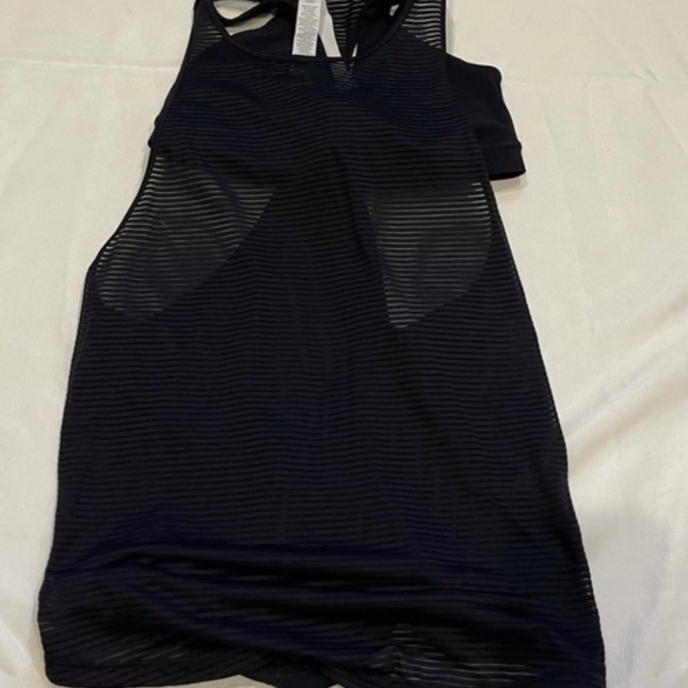 lulu built in bra black top
